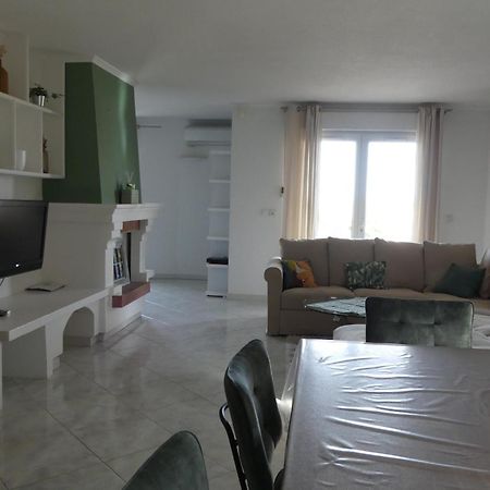 Appartement T4 Tres Bien Situe Et Climatise LʼÎle-Rousse Zewnętrze zdjęcie