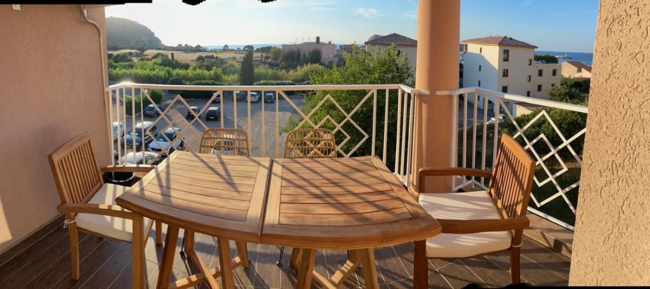 Appartement T4 Tres Bien Situe Et Climatise LʼÎle-Rousse Zewnętrze zdjęcie